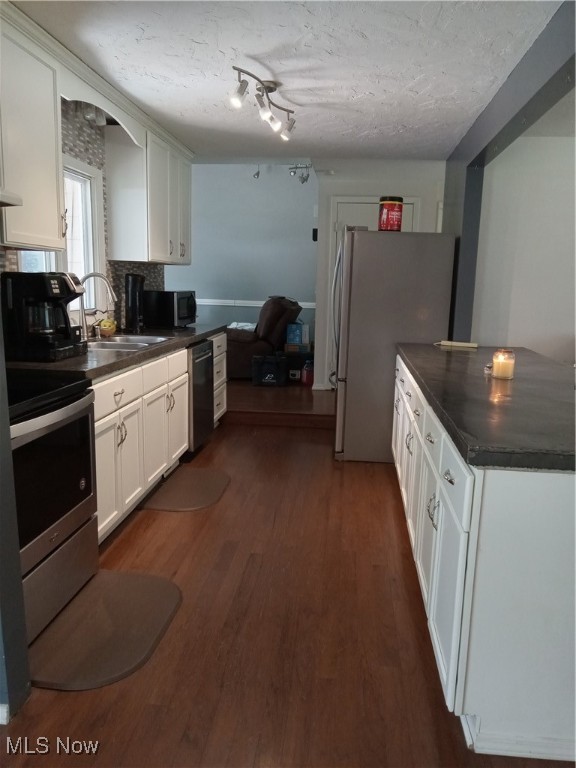 Hickory Hill Sub - Residential