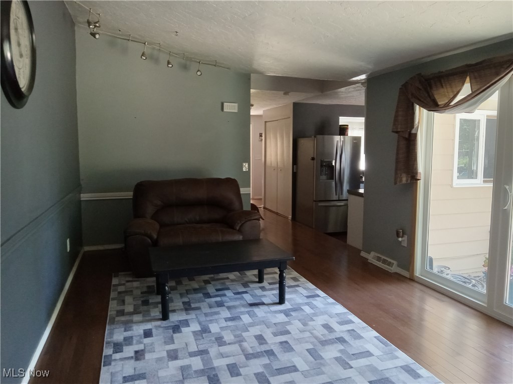 Hickory Hill Sub - Residential