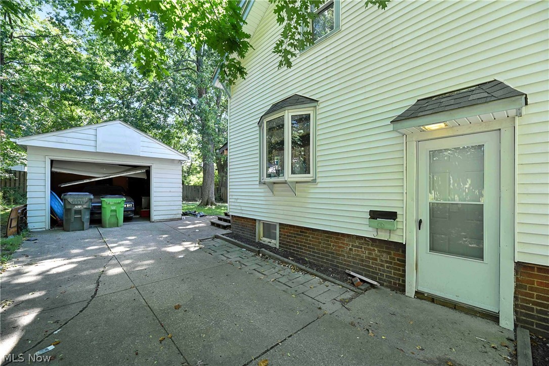 Walton Realty Cos Garfield Bo - Residential