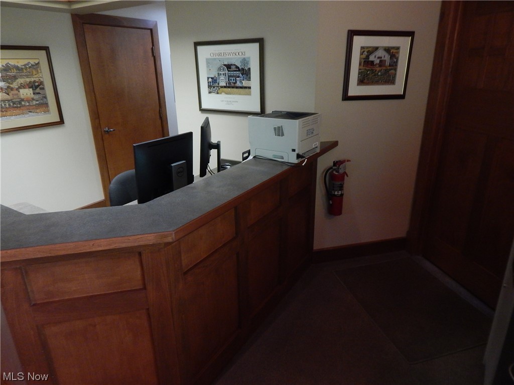 Clock Pointe Prof Park Condo - Commercial Sale