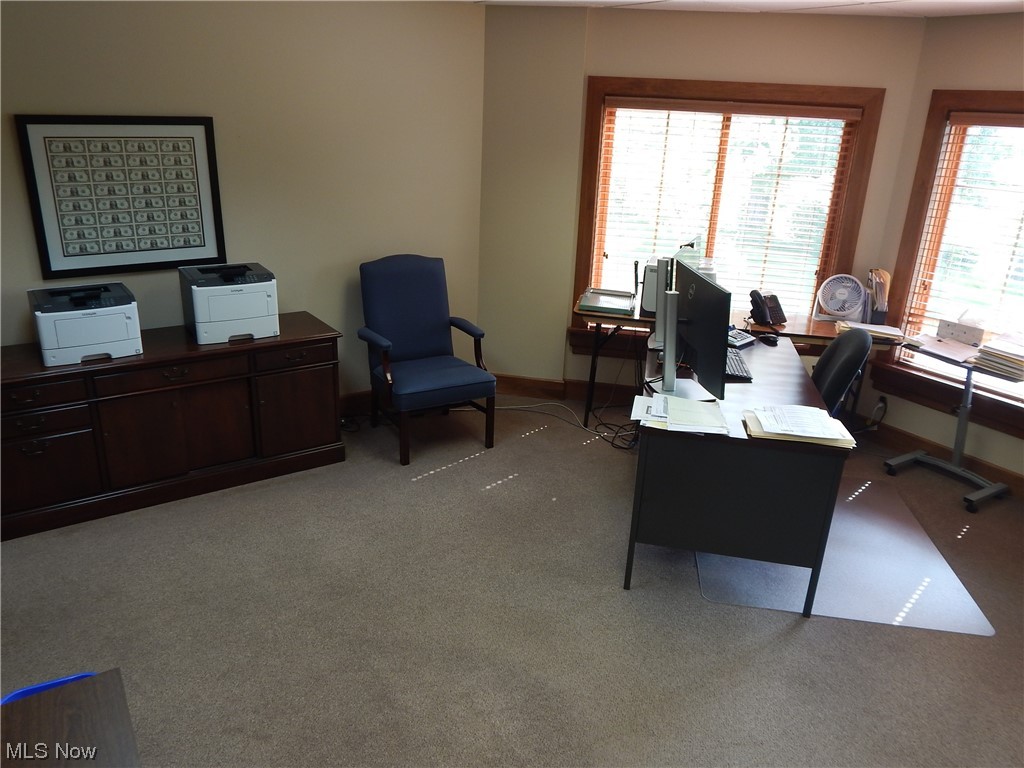 Clock Pointe Prof Park Condo - Commercial Sale