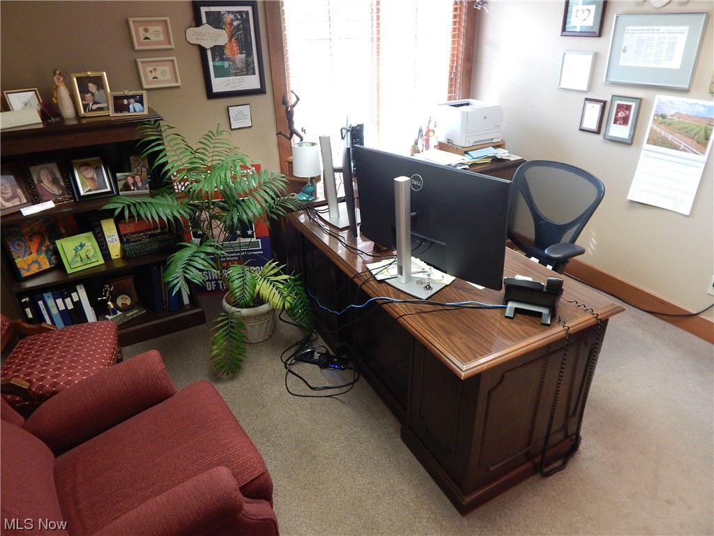 Clock Pointe Prof Park Condo - Commercial Sale