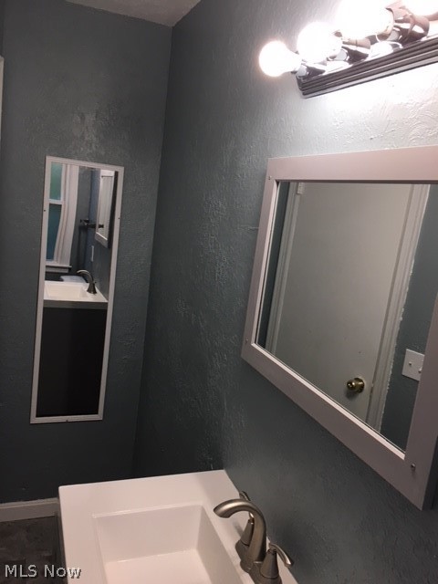 Elworthy-Helwick Cos Kenmore - Residential