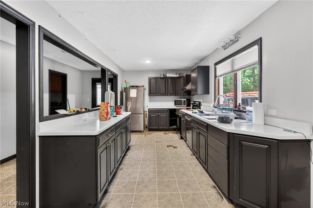 Photo of 4745 W Lagoon Road, West Farmington, OH 44491 (MLS # 5218325)