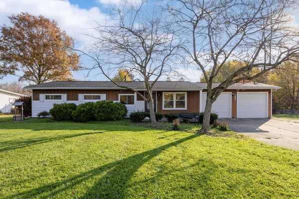 1897 PAUL DR, BRUNSWICK, OH 44212 - Image 0918a241ddd5fc0fdc1cc96a1b24fa76/3181941663