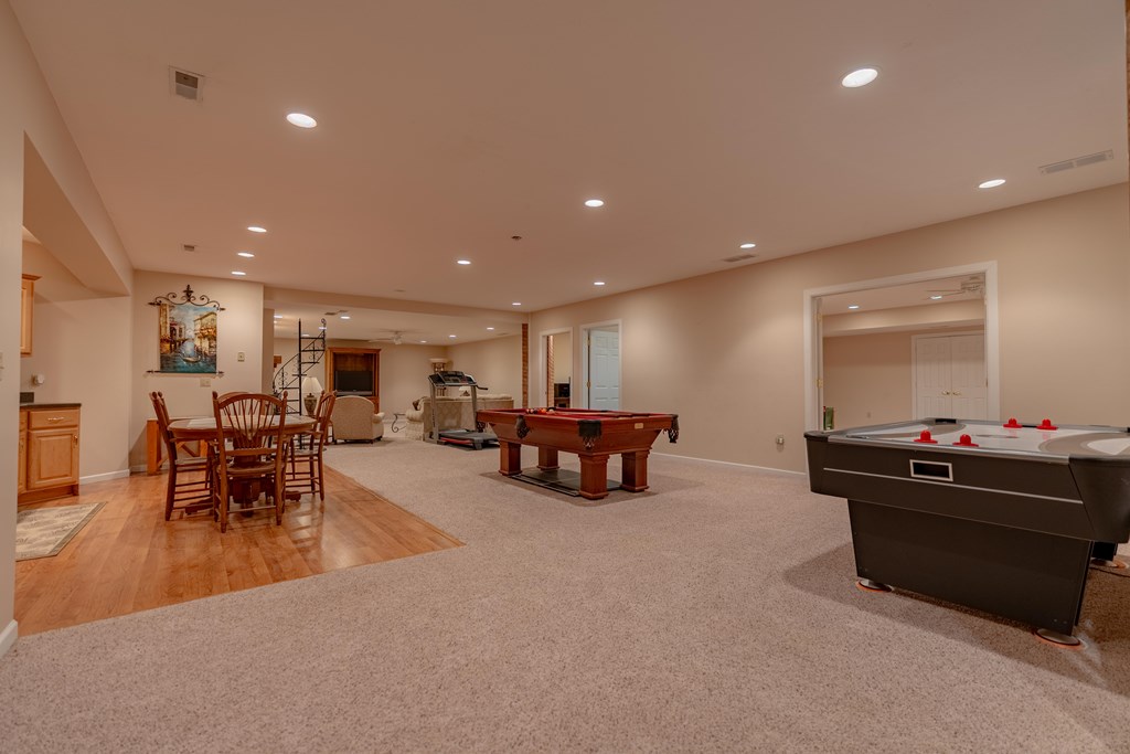 Canal Fulton, Ohio, 44614, United States, 4 Bedrooms Bedrooms, ,6 BathroomsBathrooms,Residential,Active,2052050