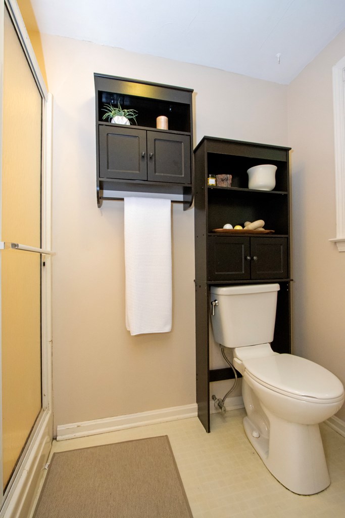 Mansfield, Ohio 44906, United States, 4 Bedrooms Bedrooms, ,3 BathroomsBathrooms,Residential,Contingent,142241