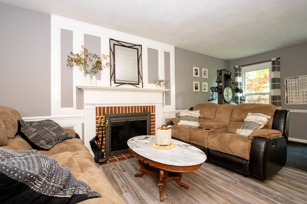 Mansfield, Ohio 44906, United States, 4 Bedrooms Bedrooms, ,3 BathroomsBathrooms,Residential,Contingent,142241