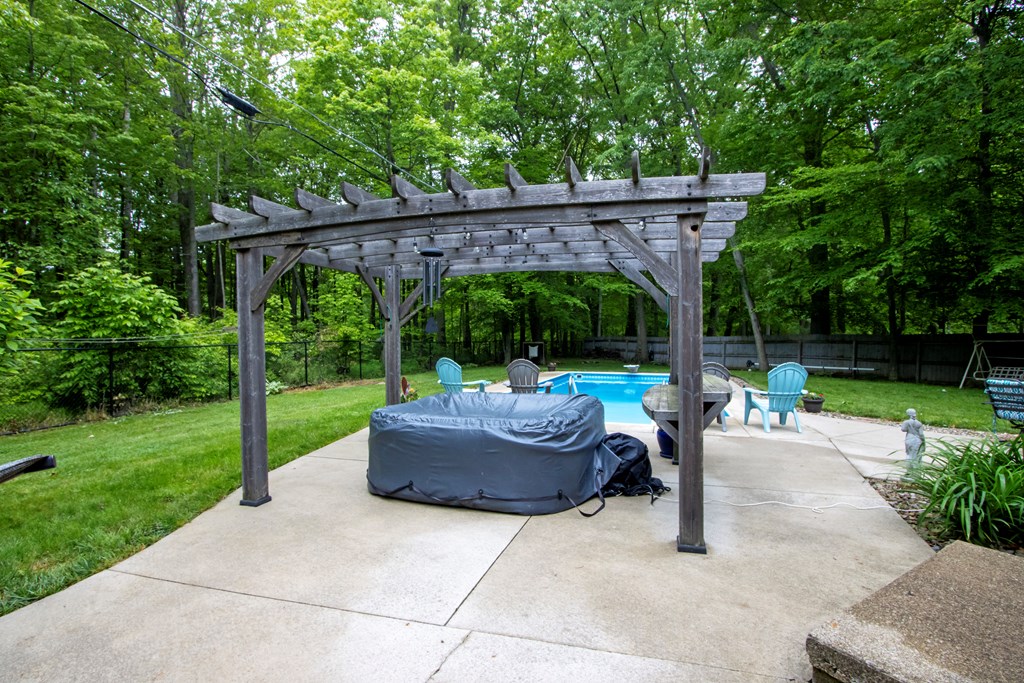 Mansfield, Ohio 44906, United States, 4 Bedrooms Bedrooms, ,3 BathroomsBathrooms,Residential,Contingent,142241