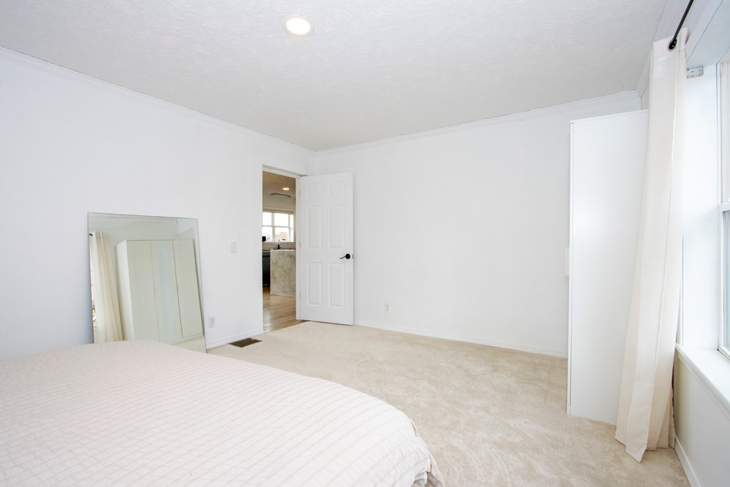 Mansfield, Ohio 44905, United States, 3 Bedrooms Bedrooms, ,3 BathroomsBathrooms,Residential,Active,241420