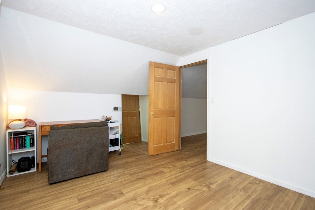 Mansfield, Ohio 44905, United States, 3 Bedrooms Bedrooms, ,3 BathroomsBathrooms,Residential,Active,241420