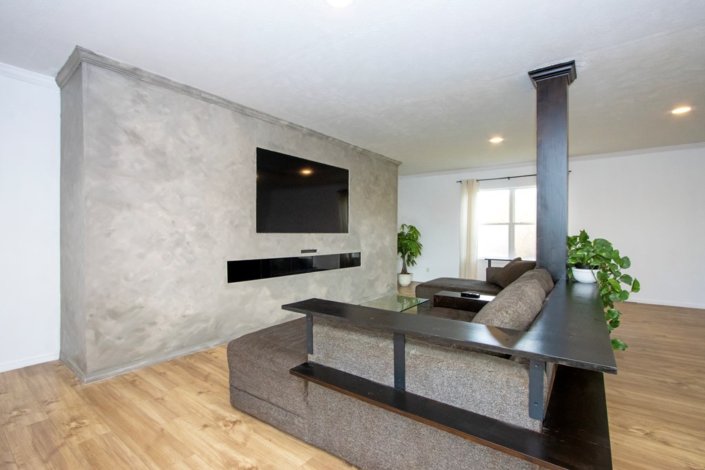 Mansfield, Ohio 44905, United States, 3 Bedrooms Bedrooms, ,3 BathroomsBathrooms,Residential,Active,241420