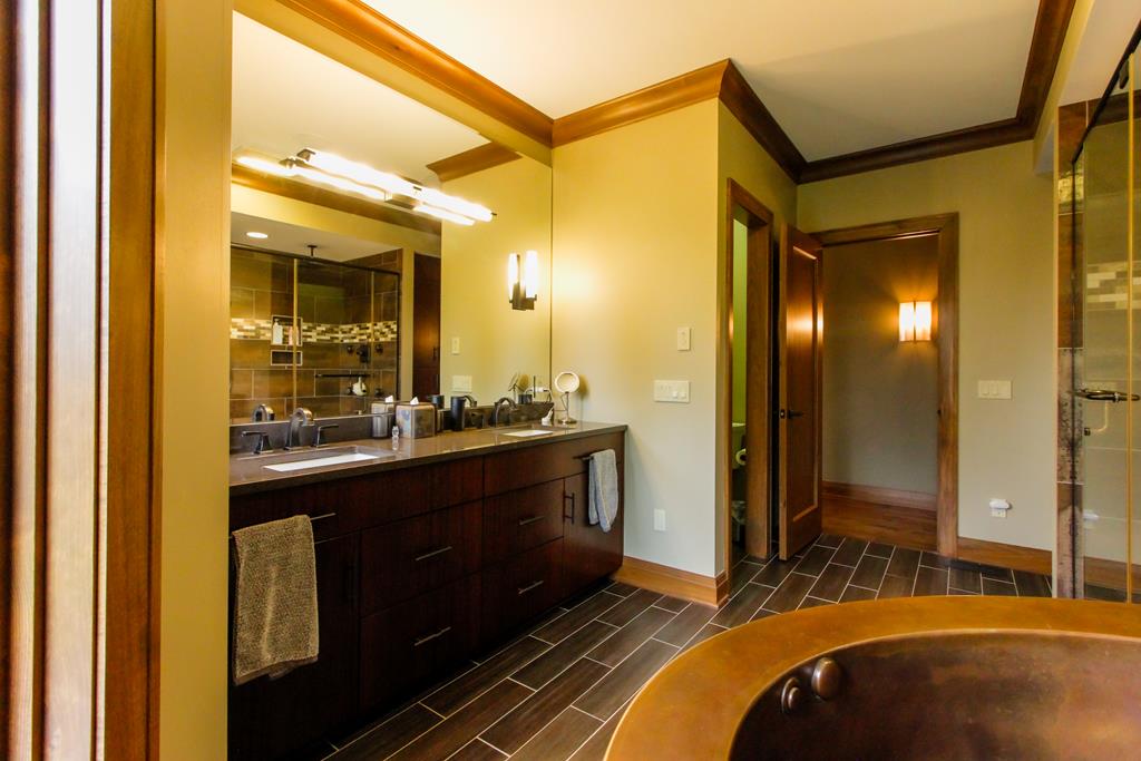 Mansfield, Ohio, 44903, United States, 4 Bedrooms Bedrooms, ,5 BathroomsBathrooms,Residential,Active,2045398