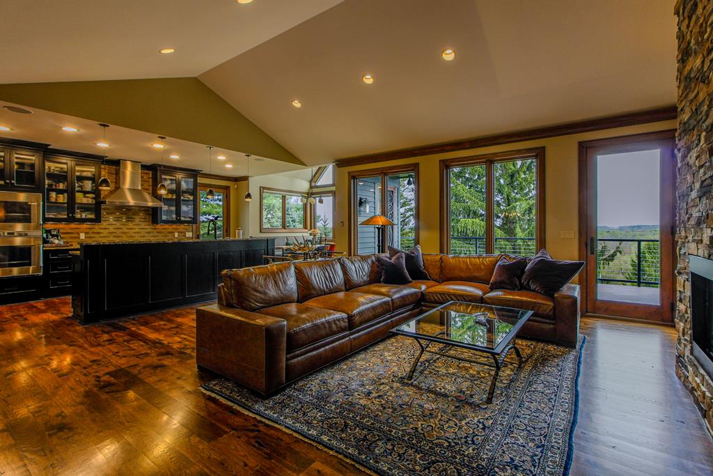 Mansfield, Ohio, 44903, United States, 4 Bedrooms Bedrooms, ,5 BathroomsBathrooms,Residential,Active,2045398