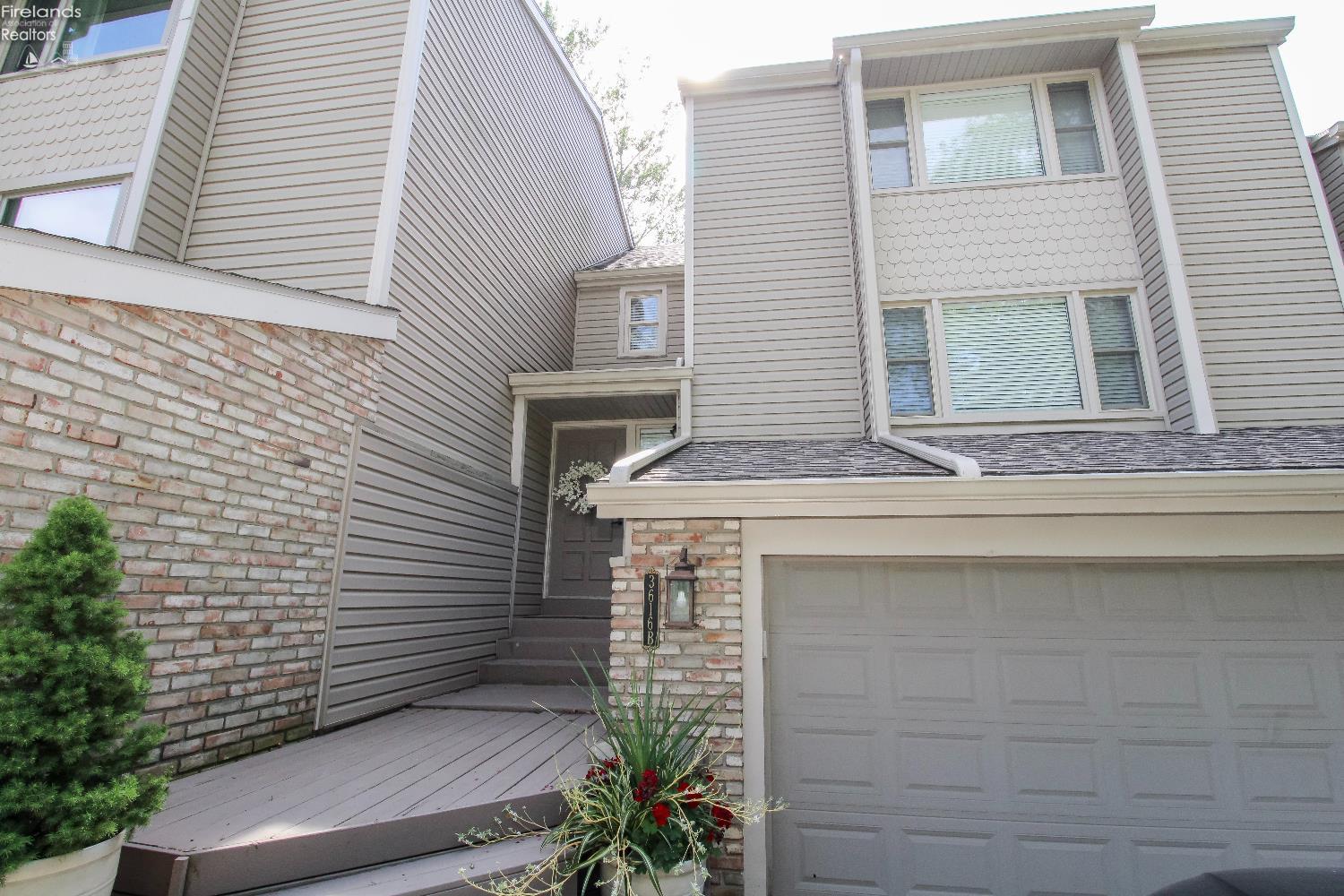 Huron, Ohio 44839, United States, 2 Bedrooms Bedrooms, ,3 BathroomsBathrooms,Residential,Active,156084