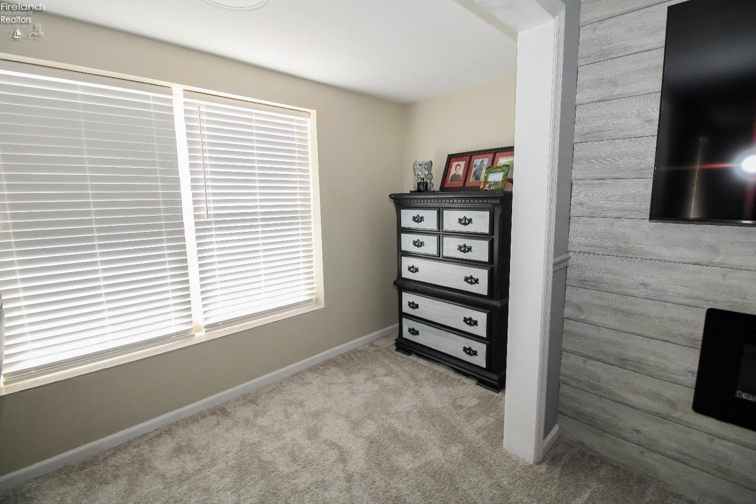 Huron, Ohio 44839, United States, 2 Bedrooms Bedrooms, ,3 BathroomsBathrooms,Residential,Active,156084