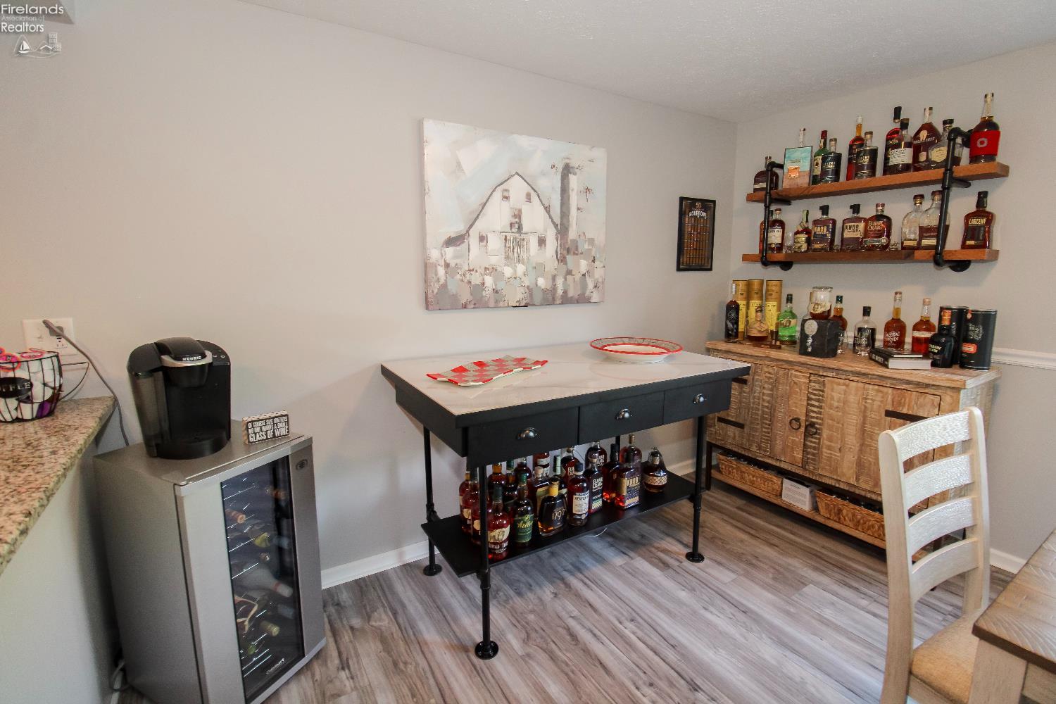 Huron, Ohio 44839, United States, 2 Bedrooms Bedrooms, ,3 BathroomsBathrooms,Residential,Active,156084