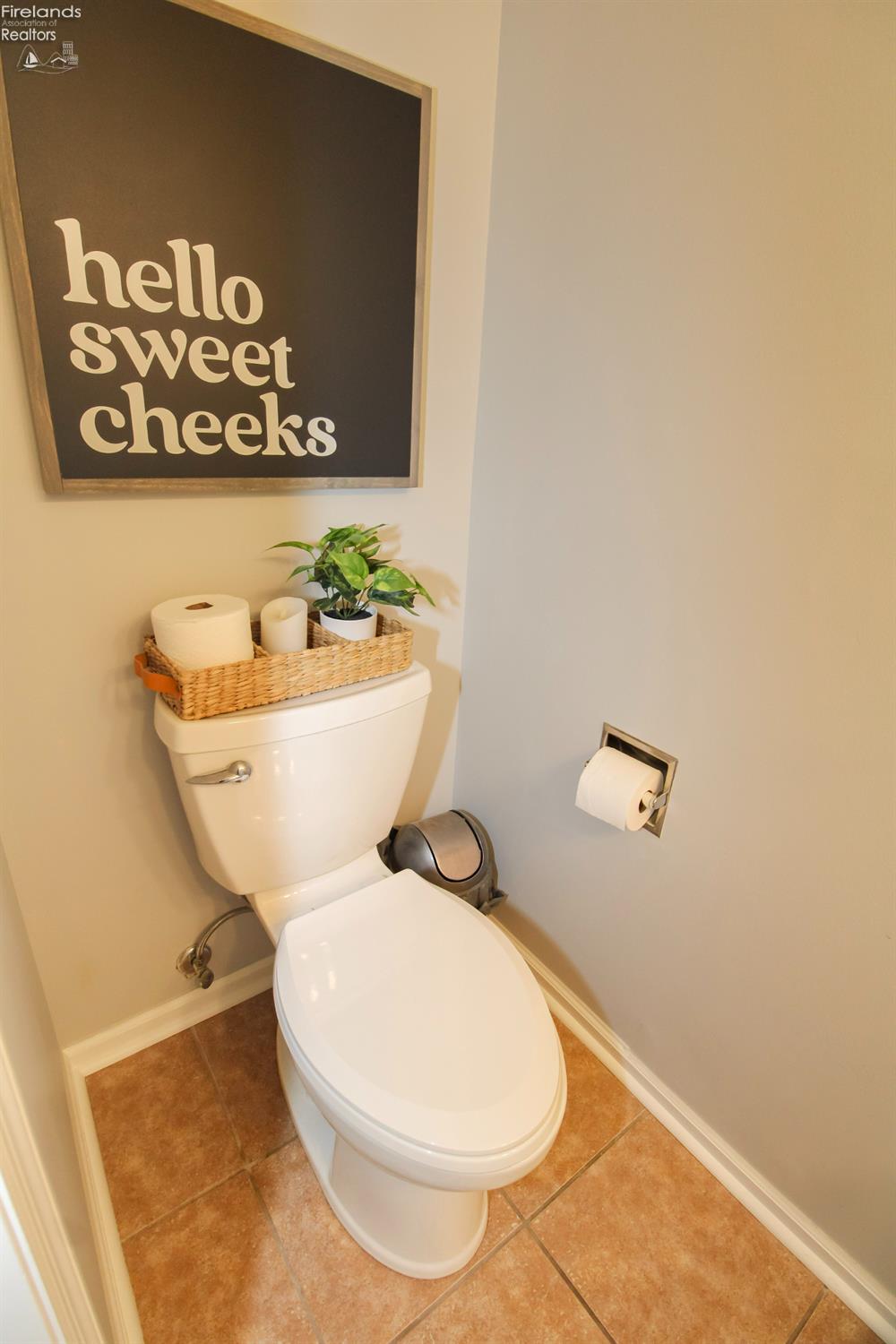 Huron, Ohio 44839, United States, 2 Bedrooms Bedrooms, ,3 BathroomsBathrooms,Residential,Active,156084