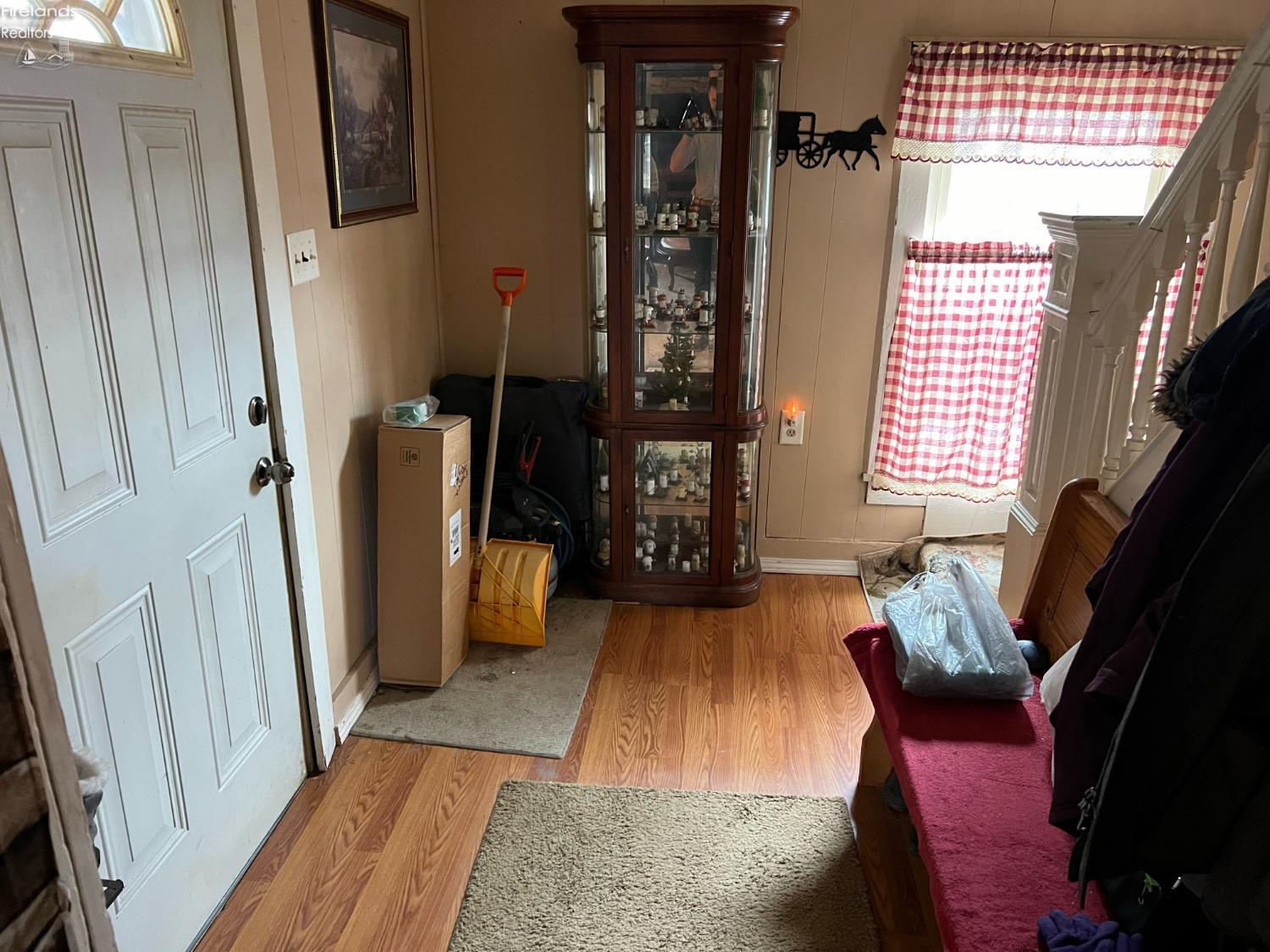 4860 Oberlin Avenue, Lorain, Ohio image 7