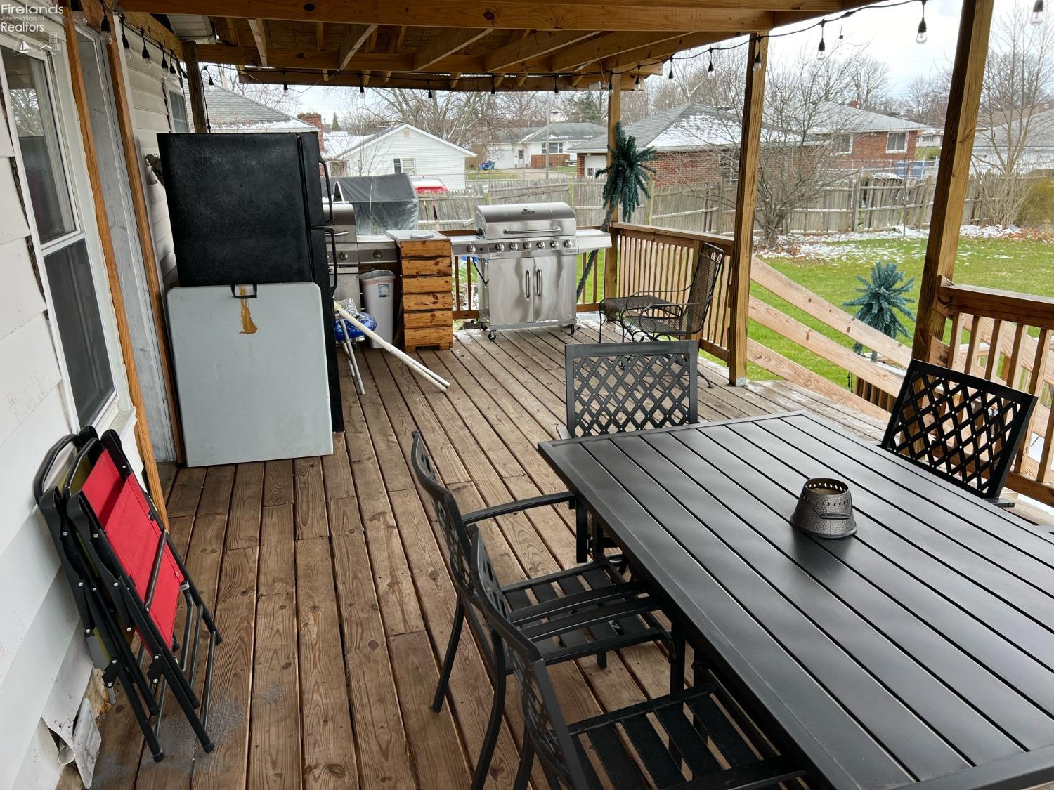 4860 Oberlin Avenue, Lorain, Ohio image 11