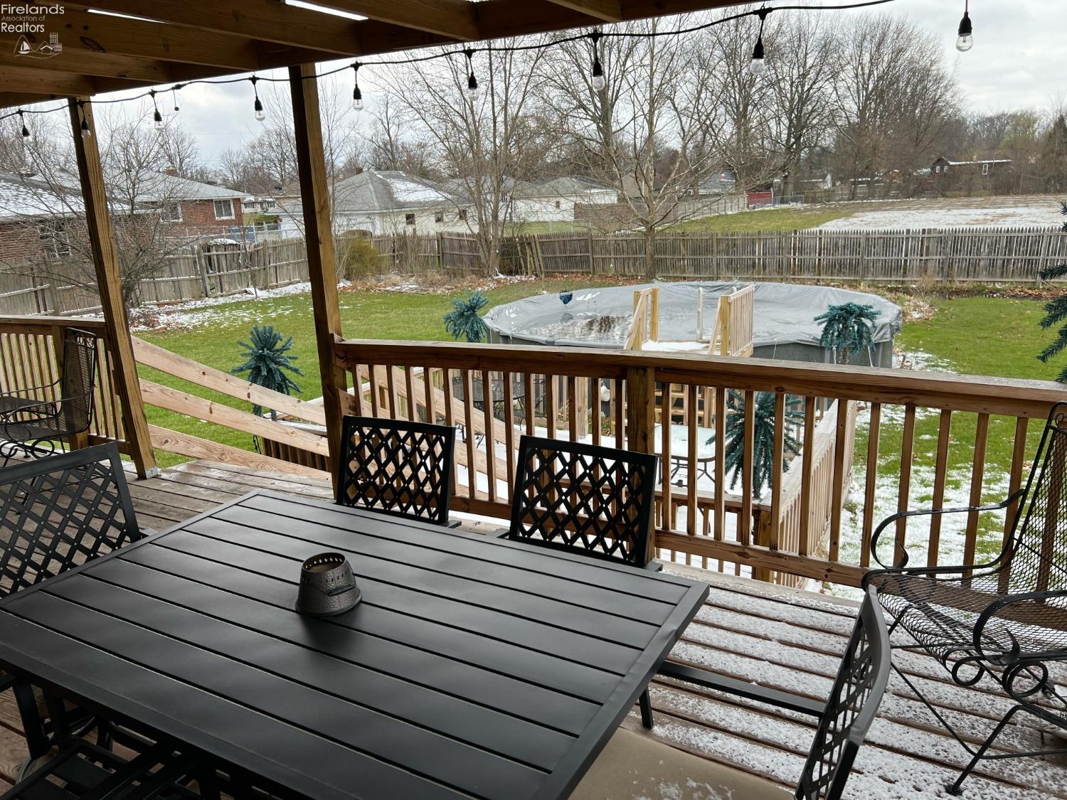 4860 Oberlin Avenue, Lorain, Ohio image 12