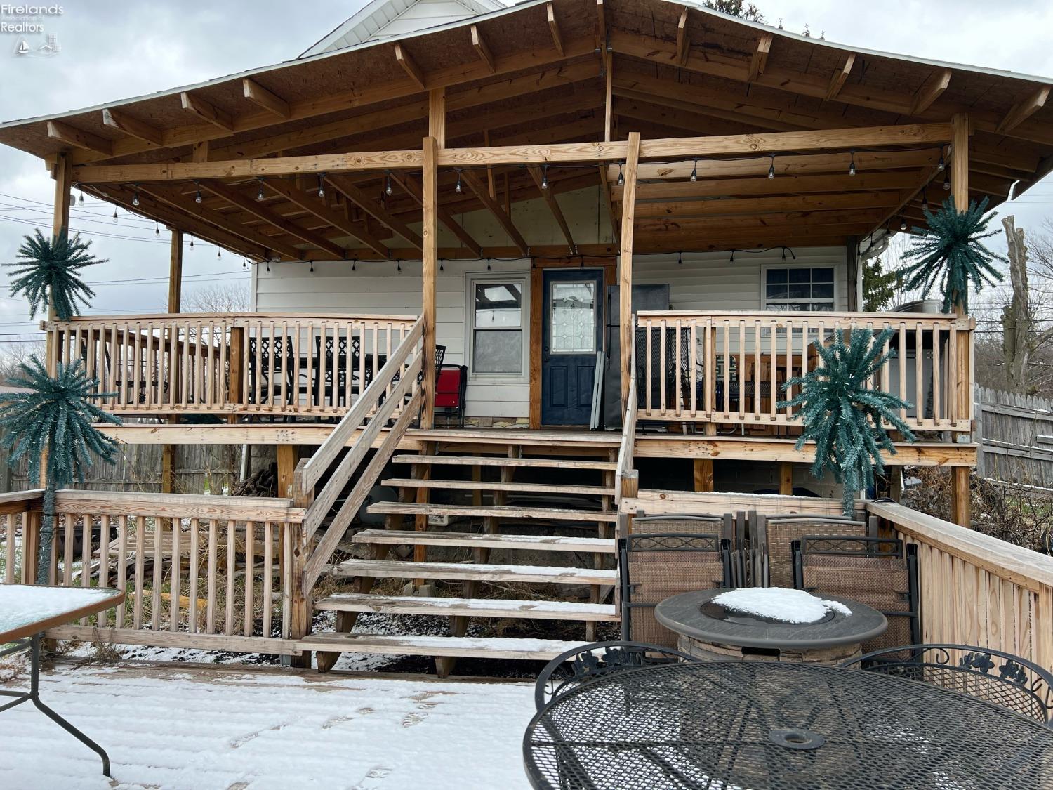 4860 Oberlin Avenue, Lorain, Ohio image 13