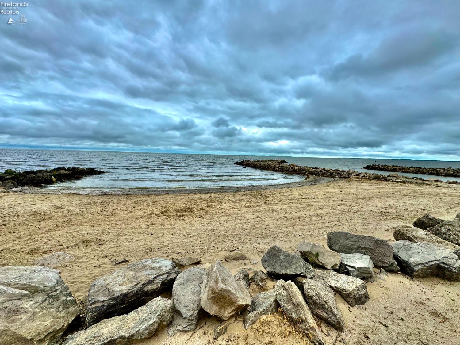 7 N Schooner Point Drive, Port Clinton, New Mexico image 2