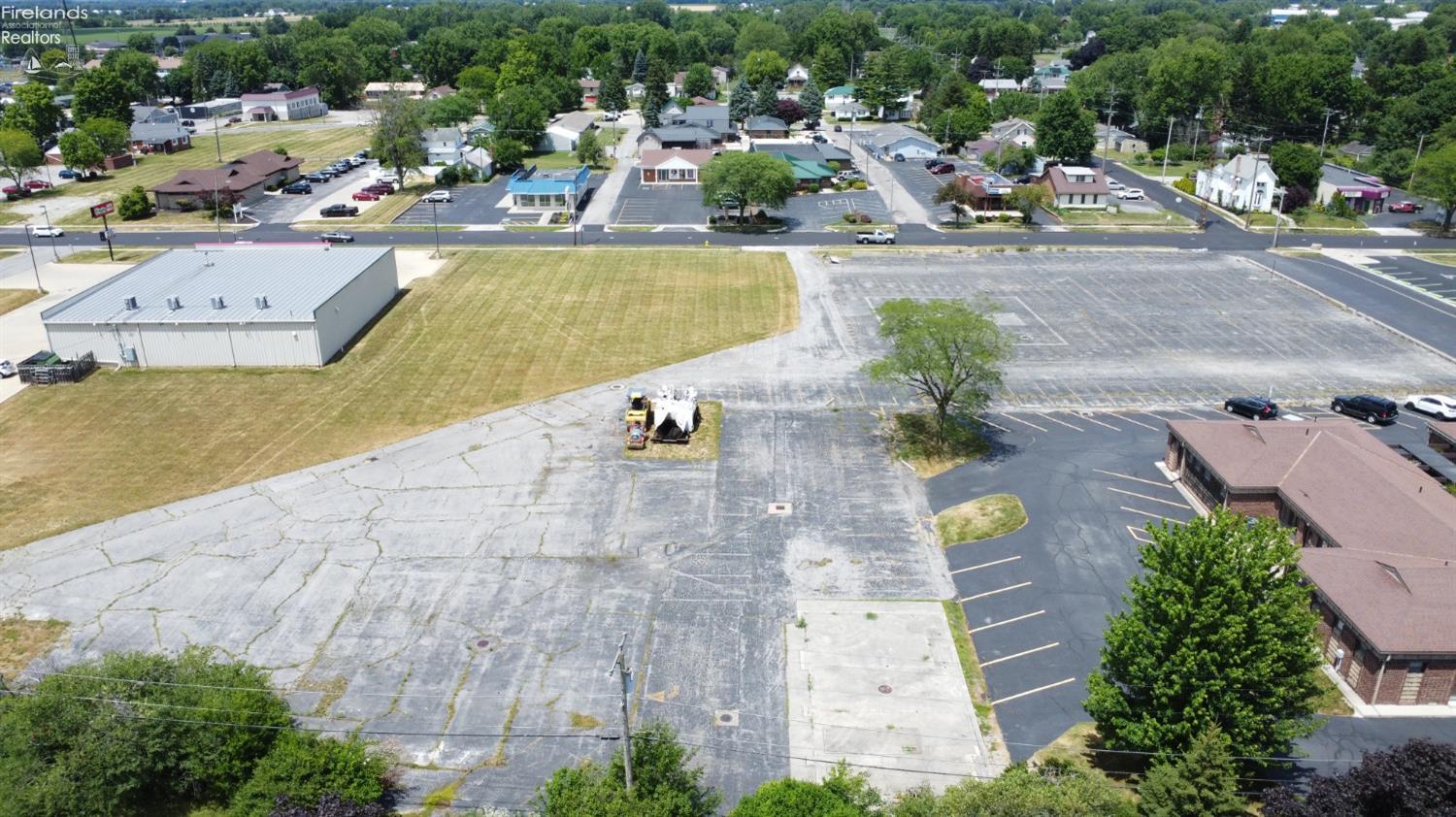 W Market Street, Tiffin, Ohio image 6