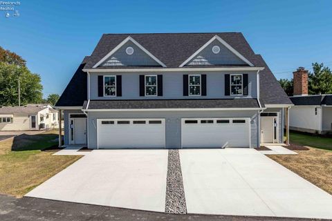 Condo For Sale - 35 N Beach Street<br/> Ottawa County, Port Clinton, OH 43452