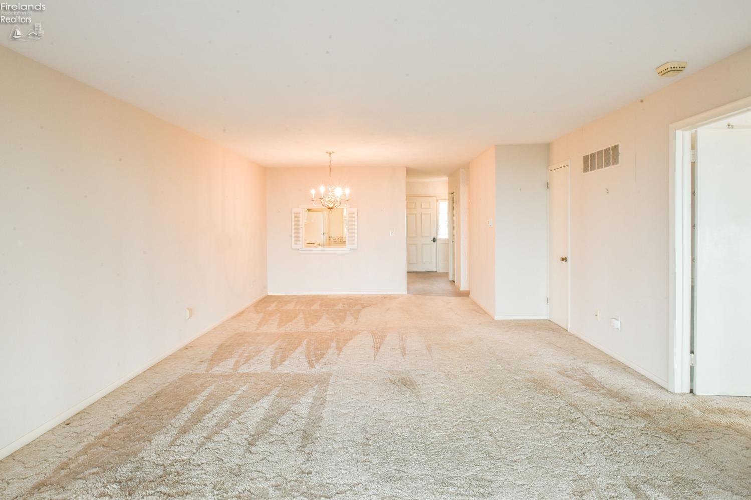 2216 N Carriage Lane #2, Port Clinton, Ohio image 15