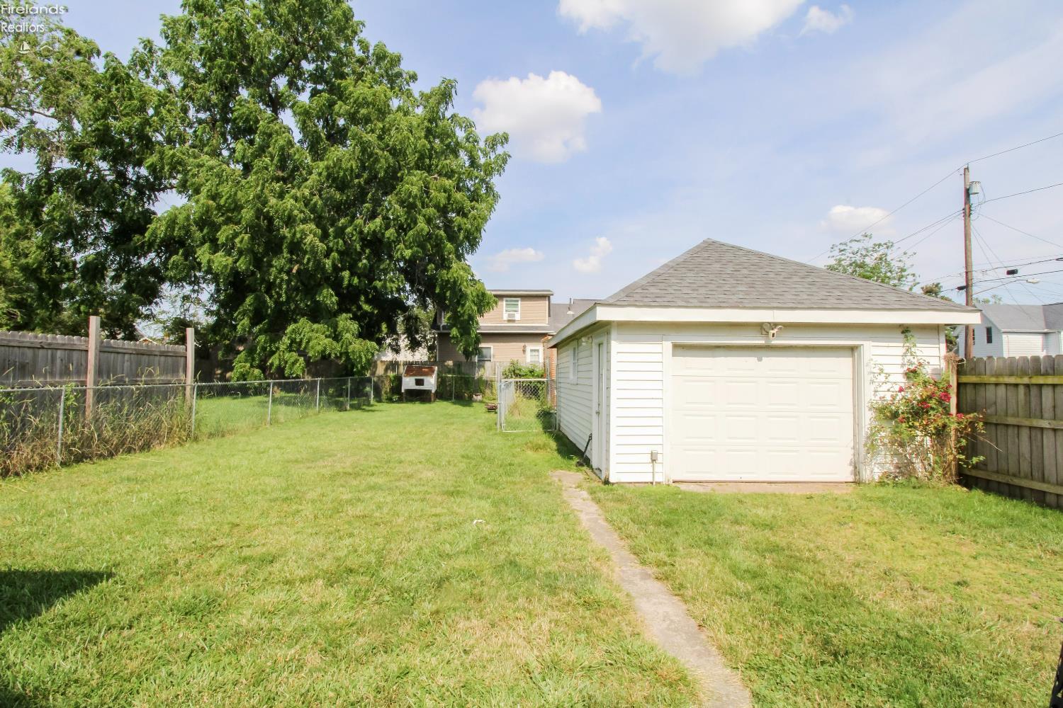 Sandusky, Ohio 44870, United States, 3 Bedrooms Bedrooms, ,1 BathroomBathrooms,Residential,Contingent,159396