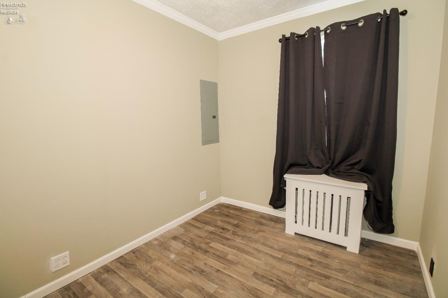 Sandusky, Ohio 44870, United States, 3 Bedrooms Bedrooms, ,1 BathroomBathrooms,Residential,Contingent,159396