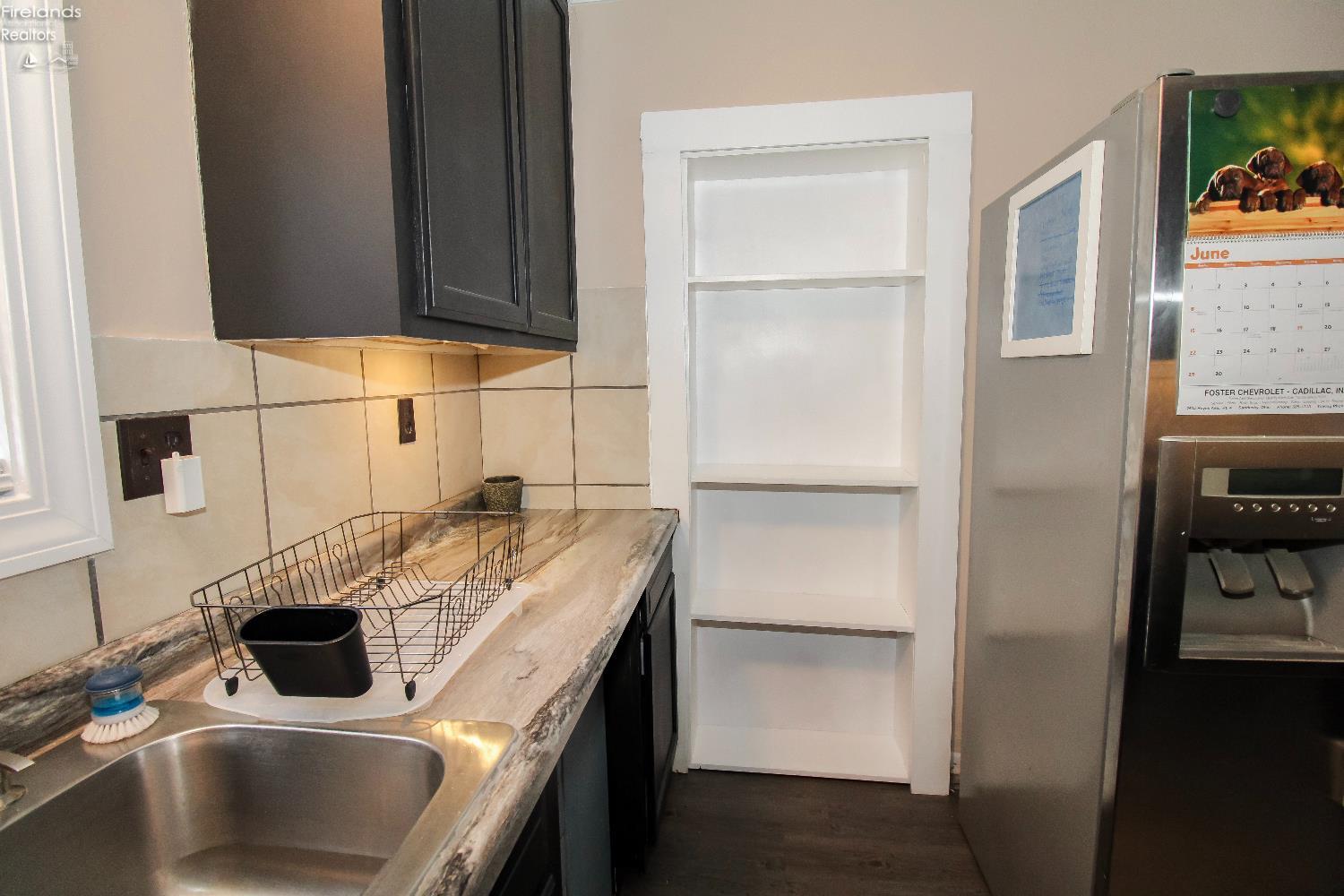 Sandusky, Ohio 44870, United States, 3 Bedrooms Bedrooms, ,1 BathroomBathrooms,Residential,Contingent,159396