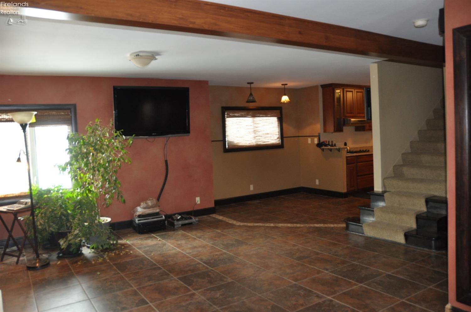 5411 E Channel Drive, Port Clinton, Ohio image 21
