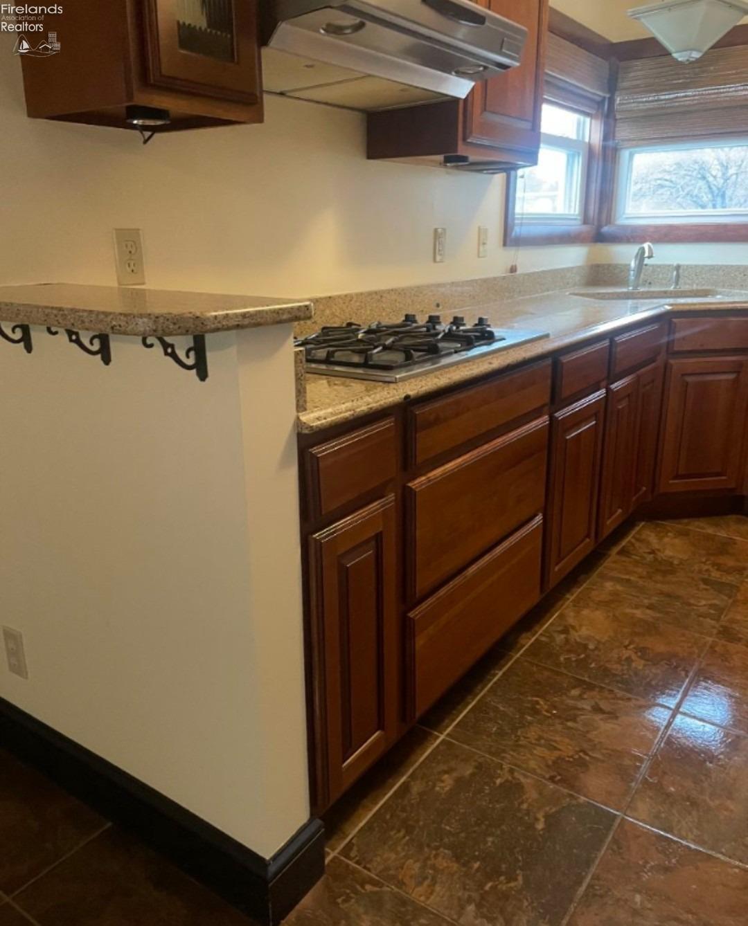 5411 E Channel Drive, Port Clinton, Ohio image 12