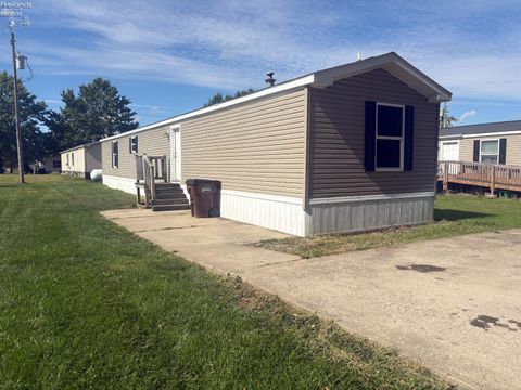 Homes For Sale - 1121 Clayberg Rd Rd #53<br/> Greenwich, OH 44837