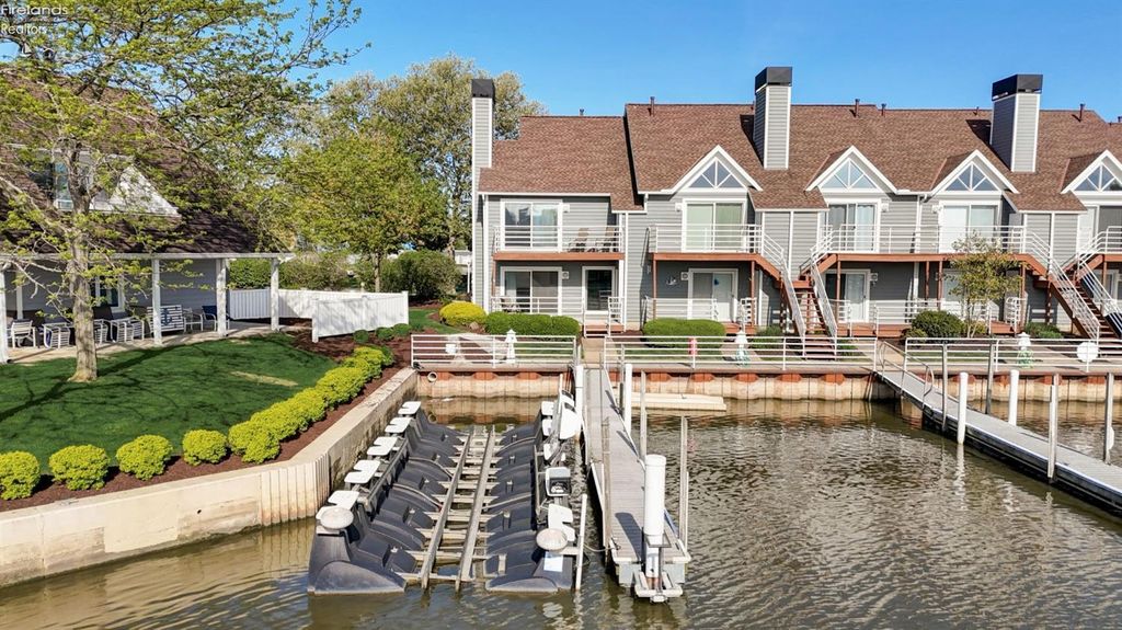 198 Marina Point Drive, Sandusky, OH 44870, MLS 20241445 Howard Hanna