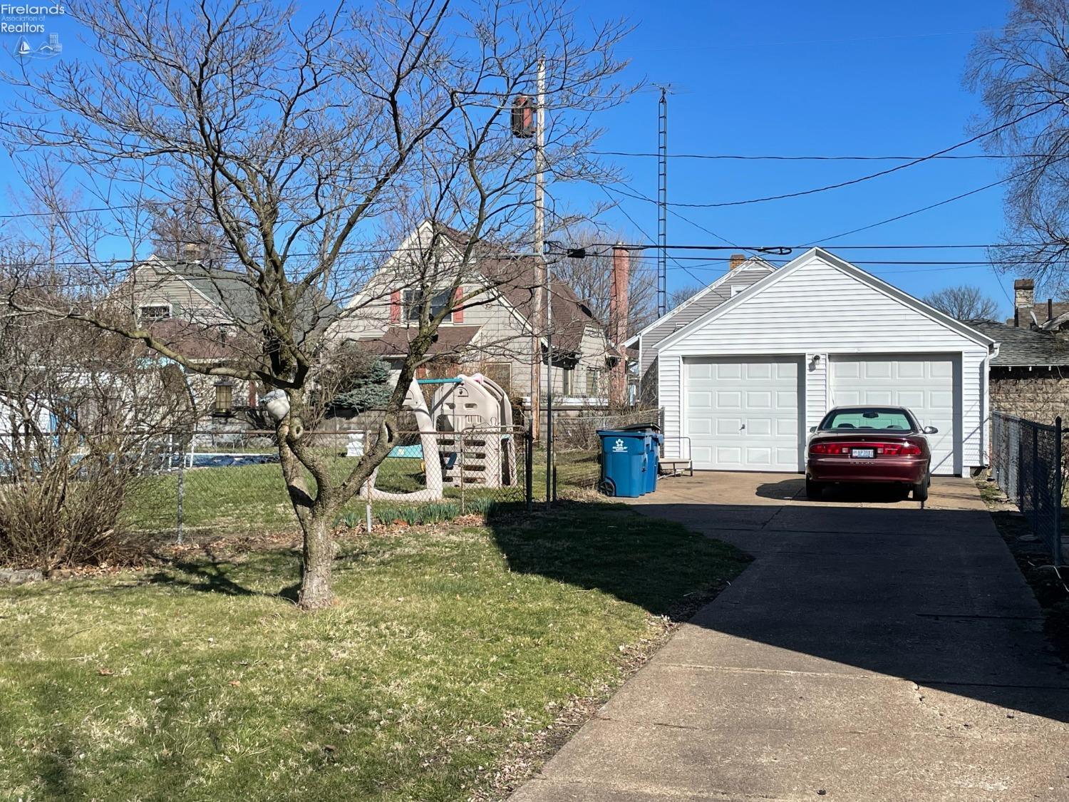 1202 S Marlboro St, Sandusky, Ohio image 25
