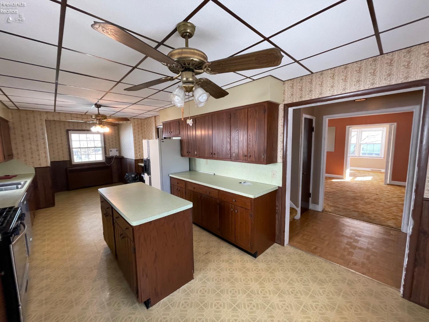 1202 S Marlboro St, Sandusky, Ohio image 11
