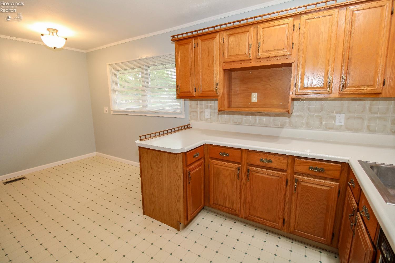 Sandusky, Ohio 44870, United States, 3 Bedrooms Bedrooms, ,1 BathroomBathrooms,Residential,Active,141665