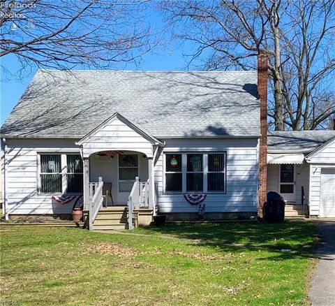 Homes For Sale - 1011 N Main Street<br/> Amherst, OH 44011