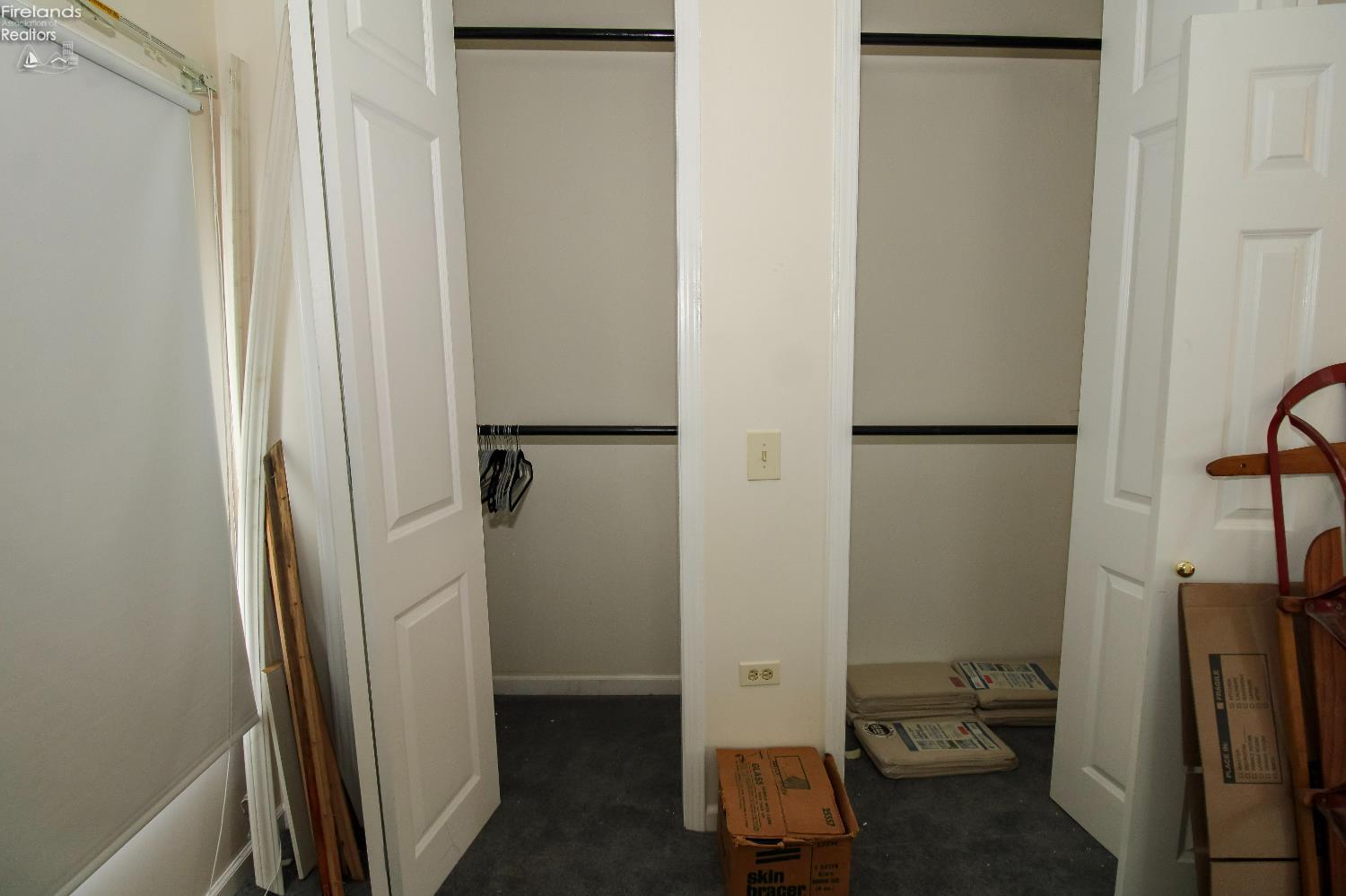 Amherst, Ohio 44001, United States, 3 Bedrooms Bedrooms, ,1 BathroomBathrooms,Residential,Active,156950