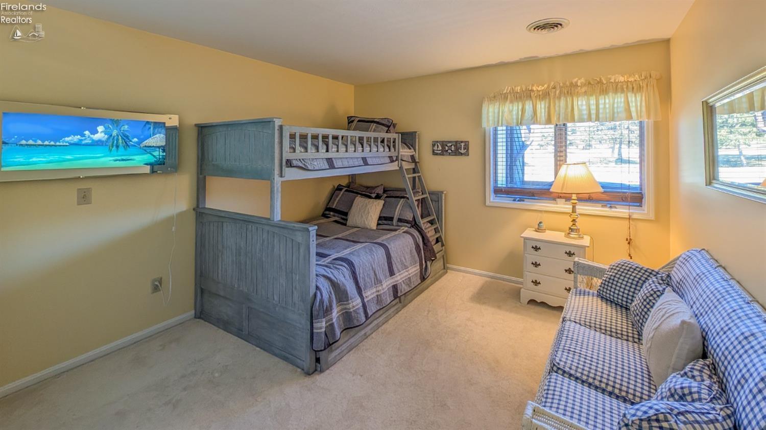 3246 N Marina View Drive, Port Clinton, Ohio image 21