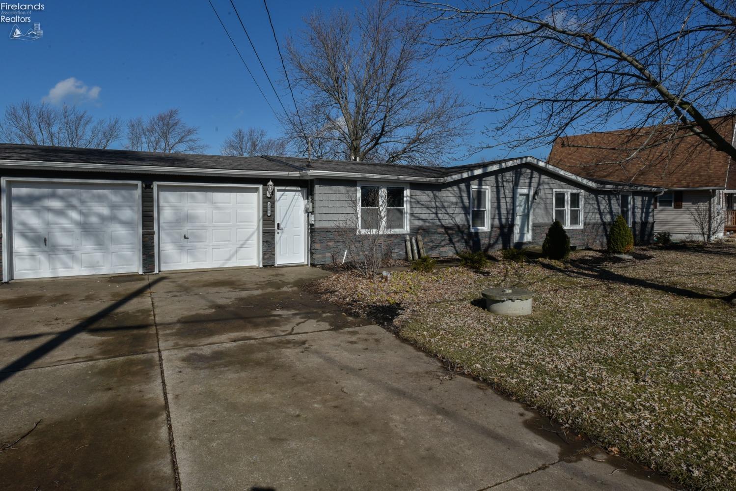 3085 E Canal Road, Port Clinton, Ohio image 3