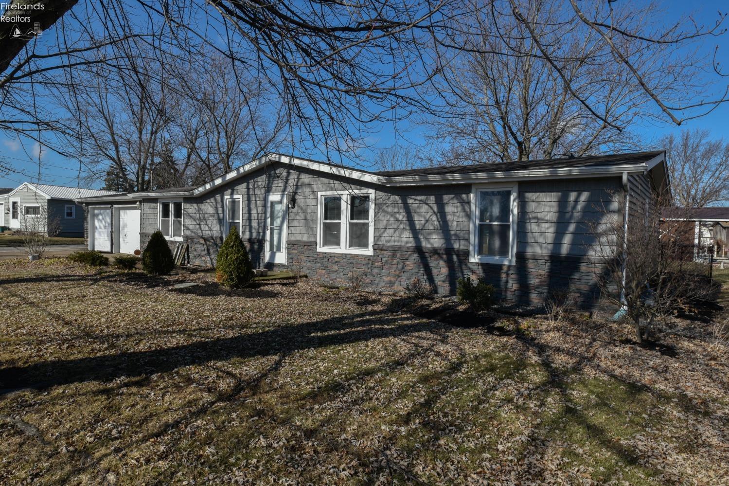 3085 E Canal Road, Port Clinton, Ohio image 2