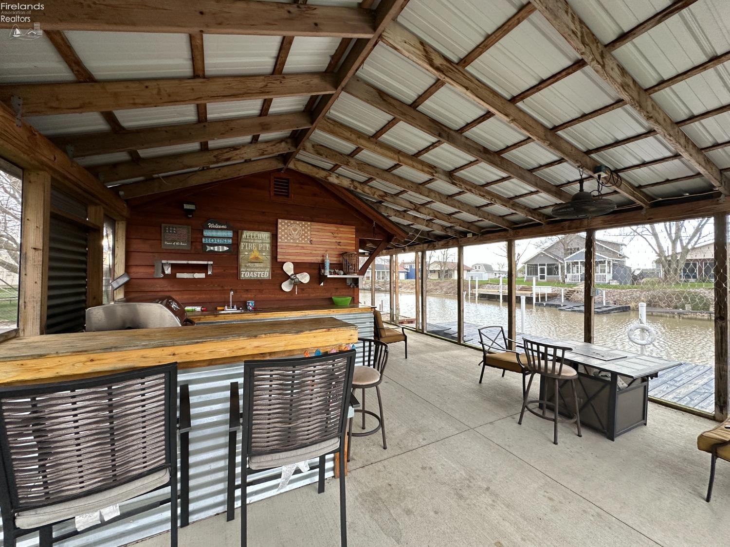 3085 E Canal Road, Port Clinton, Ohio image 8