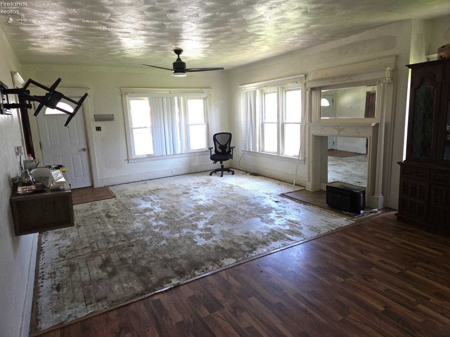 91 1st Avenue, Tiffin, Texas image 10