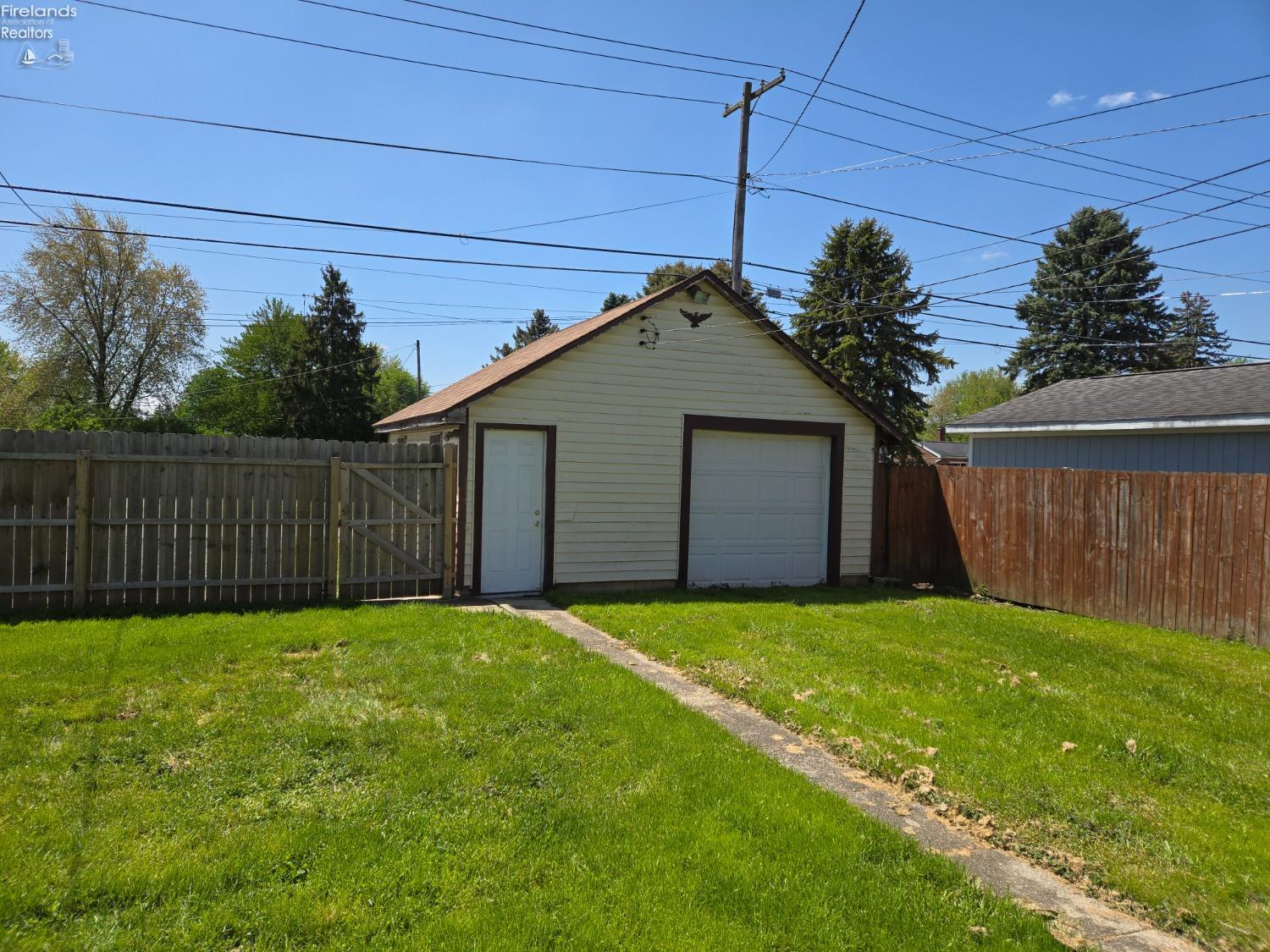 91 1st Avenue, Tiffin, Texas image 5