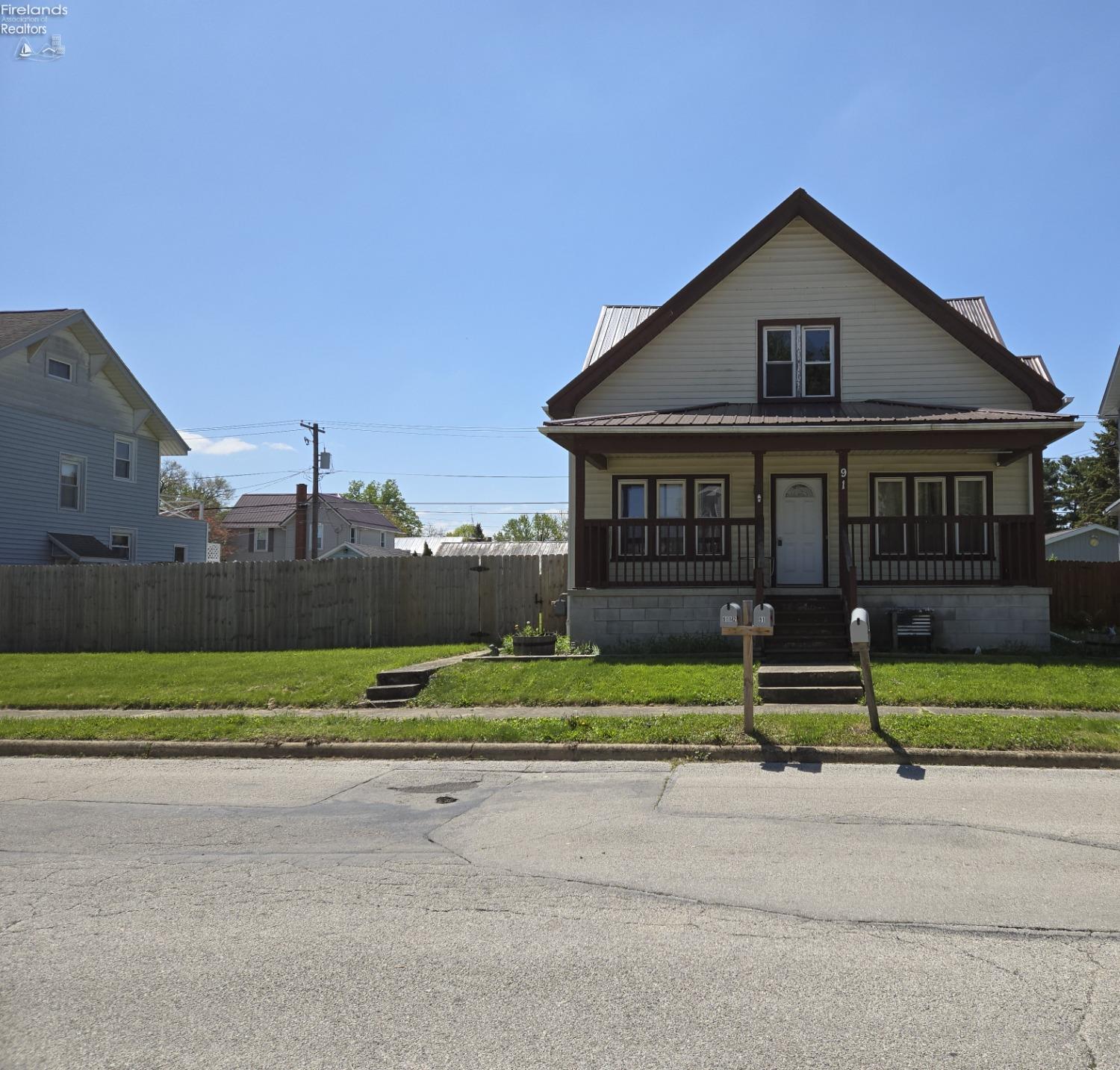 91 1st Avenue, Tiffin, Texas image 2