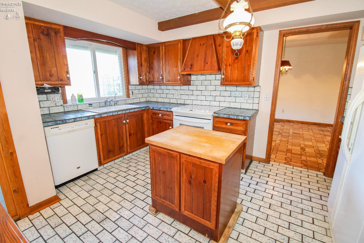 Sandusky, Ohio 44870, United States, 3 Bedrooms Bedrooms, ,3 BathroomsBathrooms,Residential,Coming Soon,219027